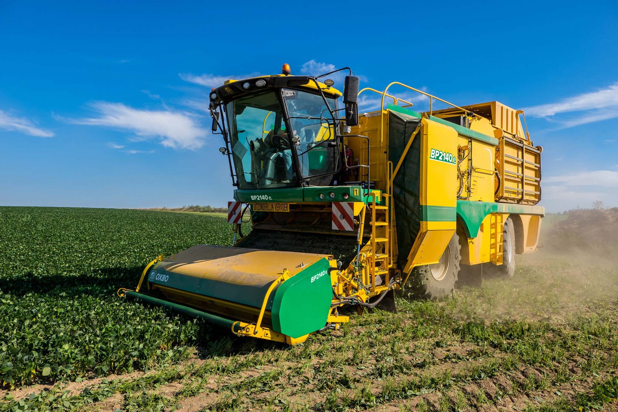 BP2140e Bean Picker | Oxbo