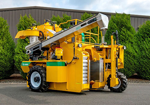 3130 Grape harvester Raisin Harvester | Oxbo 3130