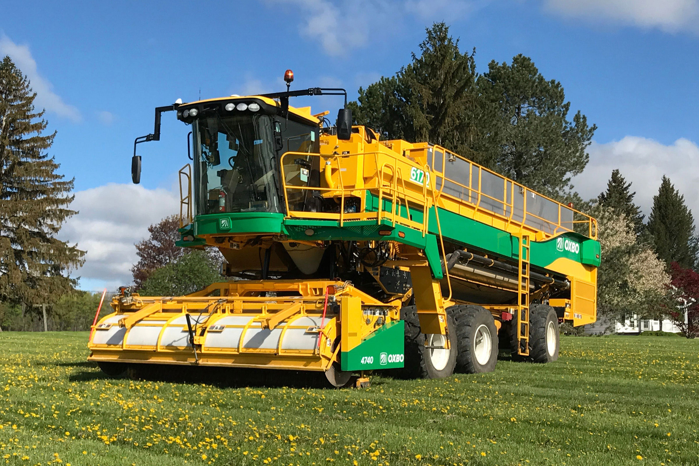 6170 Pea Harvester | Oxbo