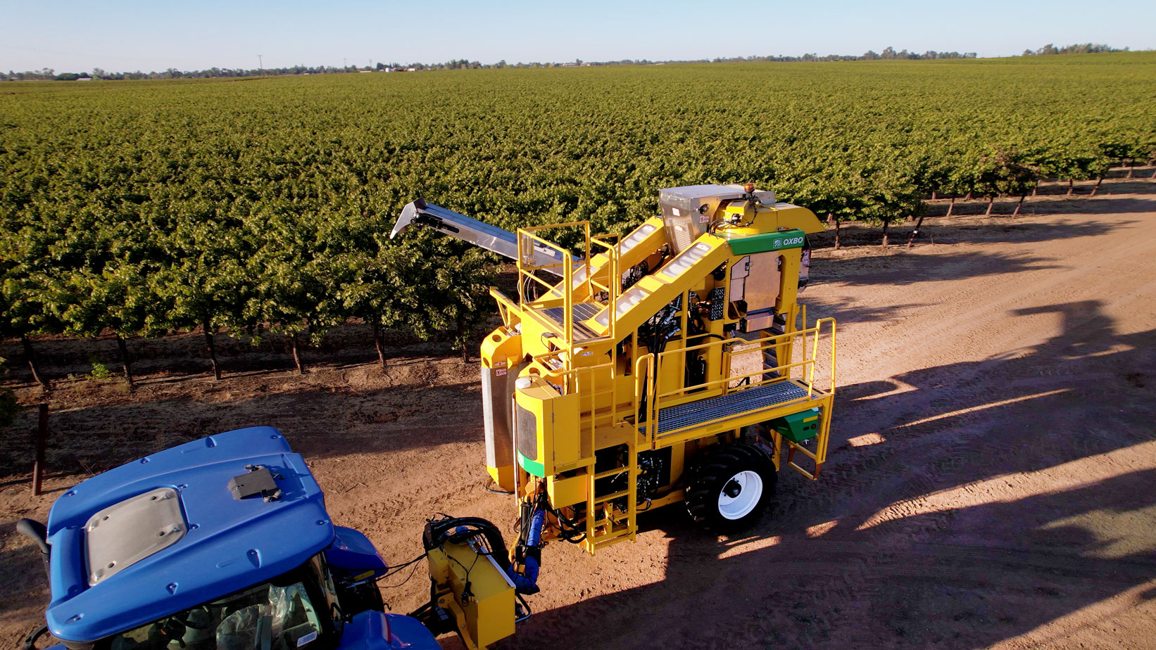 620 Tow Behind Grape Harvester | Oxbo