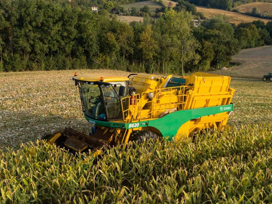 B620 Seed Corn Harvester | Oxbo