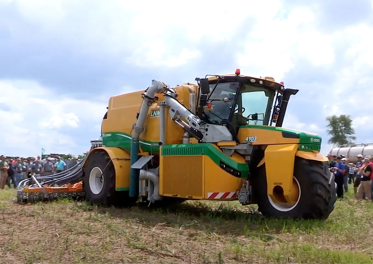 Nutrient Management | AT4103 | Oxbo