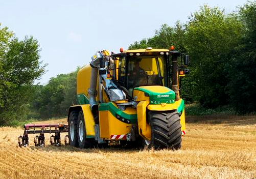 AT5105 Self-Propelled Spreader | Oxbo