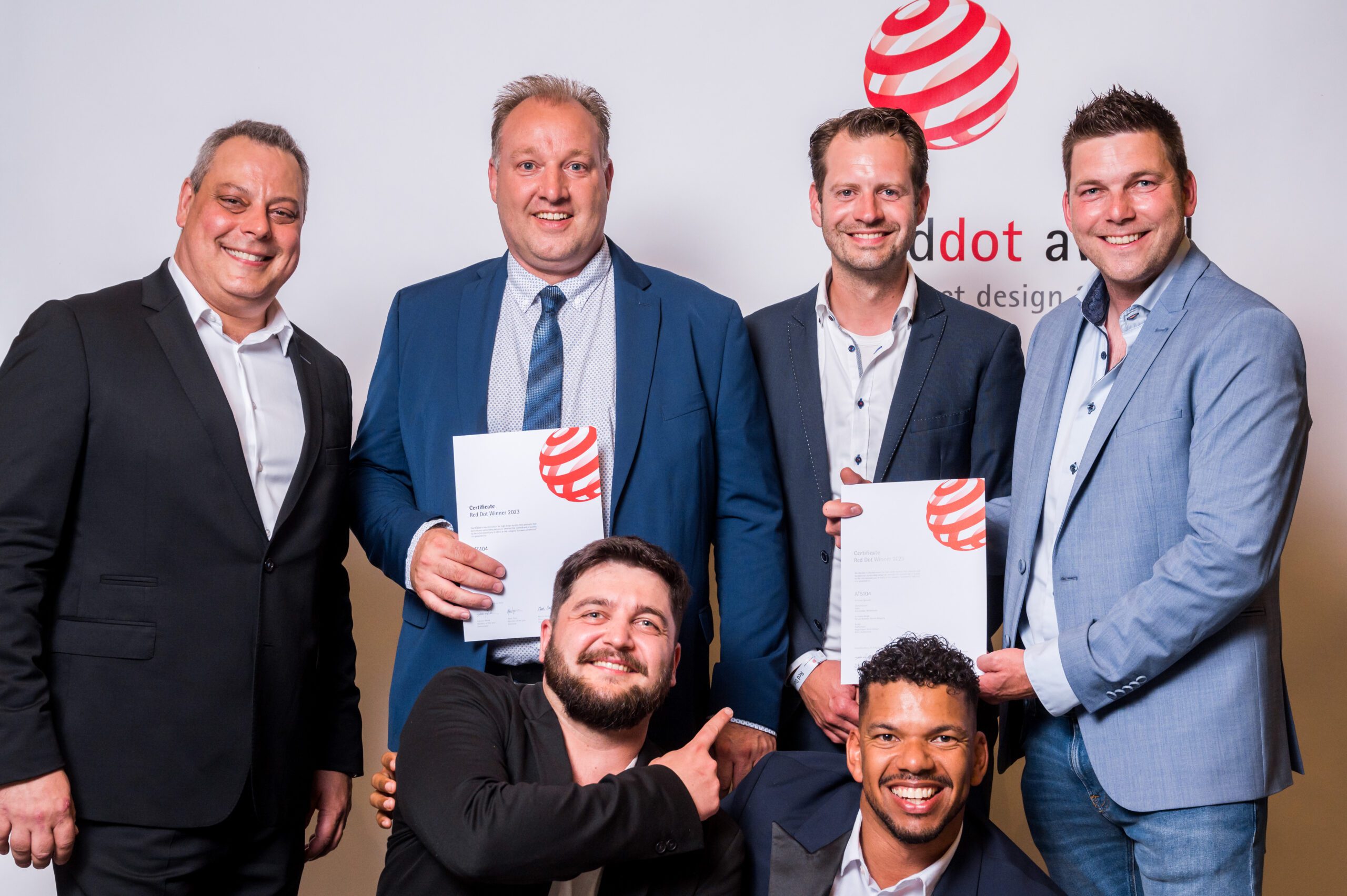 Oxbo Red Dot Award Winners