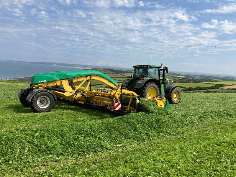 Oxbo Expands Twin Merger CM240 Production to Fakenham, UK 