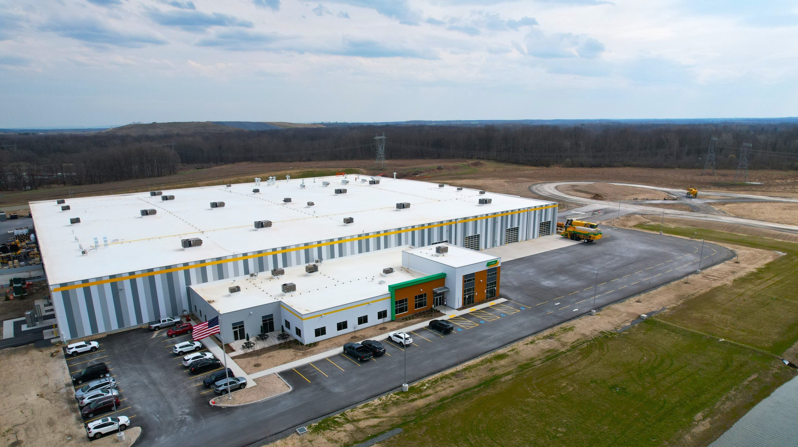Oxbo Celebrates Grand Opening of New Facility in Bergen, NY  